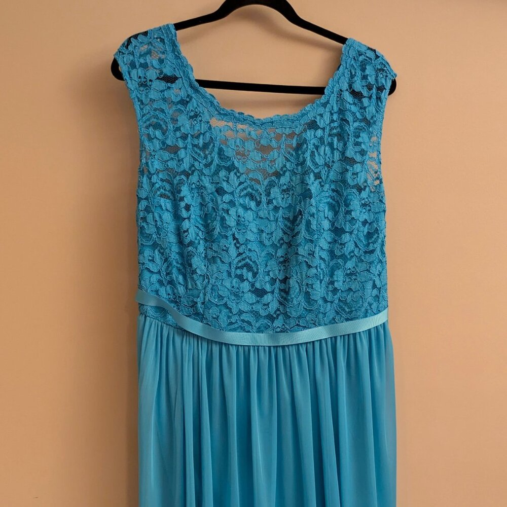 David's Bridal High Neck Lace Dress, Size 16